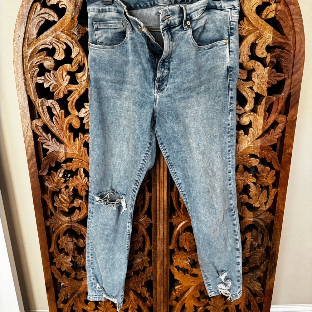 Good American Light Blue Distressed Skinny Jeans